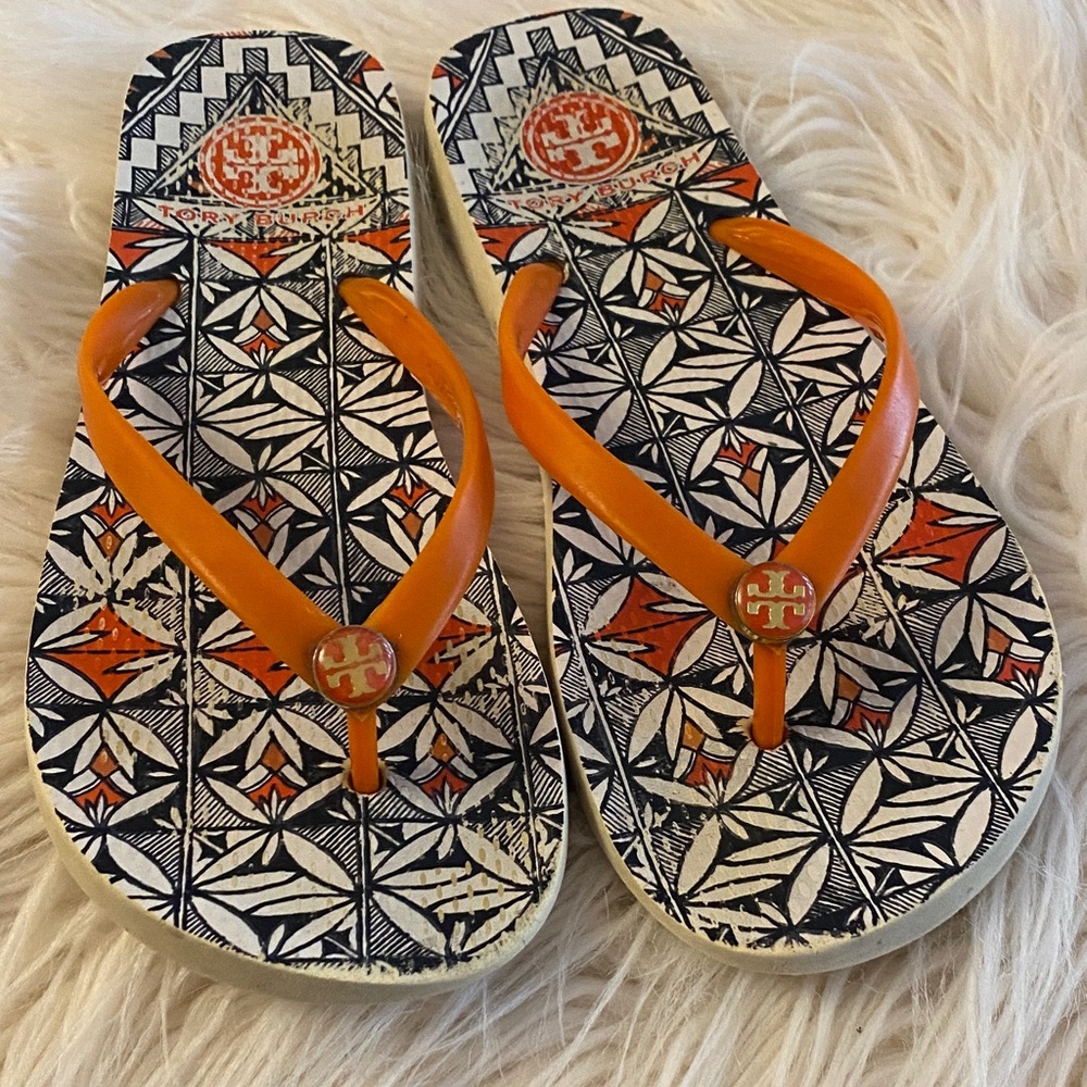 Tory Burch Geometric Orange Flip Flops